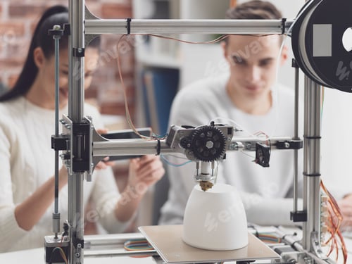 Preview: Academic students using a 3D printer in the lab