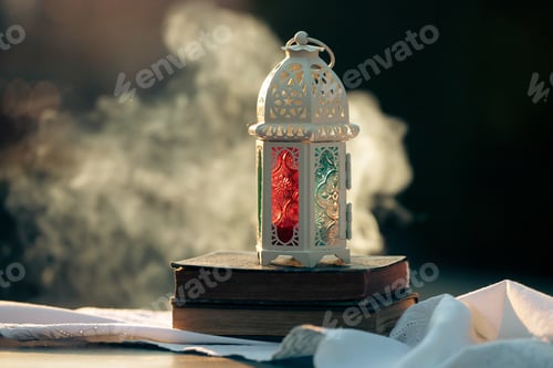 Preview: Festive greeting card for Muslim holy month Ramadan Kareem.