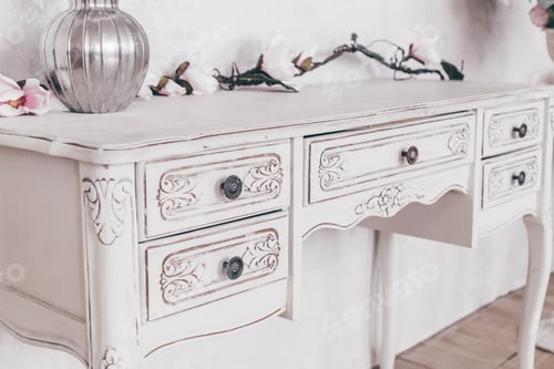 Preview: Vintage shabby chic.