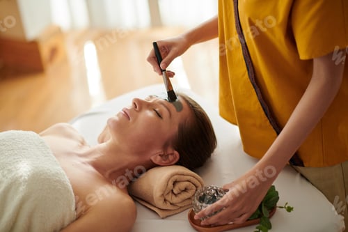 Preview: Esthetician Applying Detoxifying Mask
