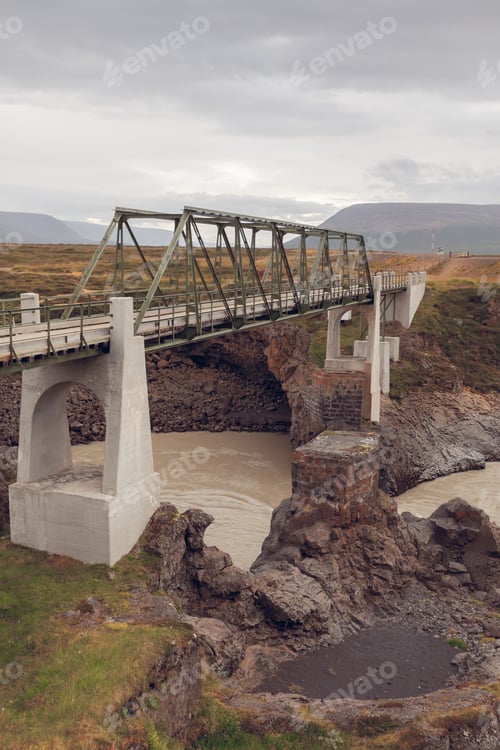 Preview: Bridge on The Skjalfandafljot river in Iceland