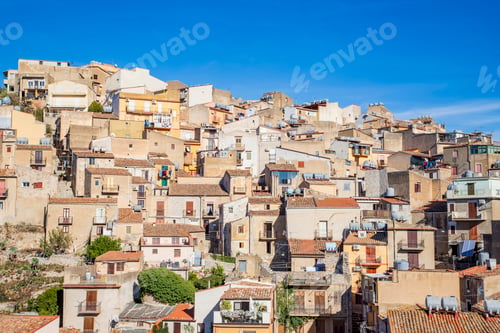 Preview: many houses on a hill