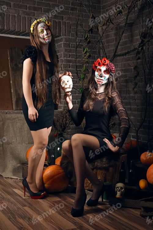 Preview: Two girls with sugar skull makeup on Halloween location