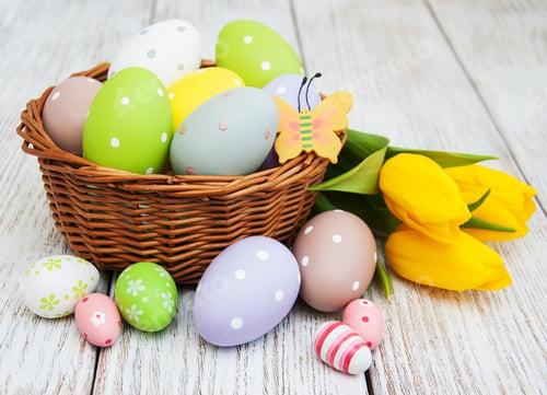 Preview: Basket with easter eggs