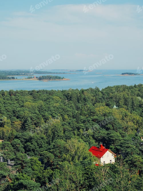 Preview: Shot of finnish archipelago and a red house