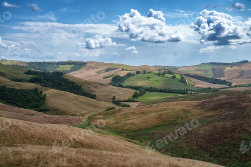 Preview: Rural landscape in Val d Orcia, Tuscany, at summer