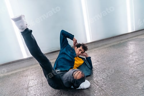 Preview: Confident Man Dancing Break Dance