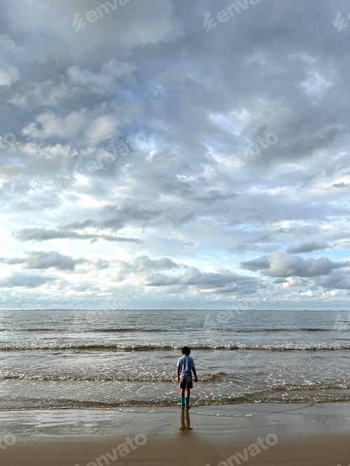 Preview: Boy at the beach