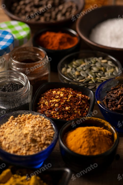 Preview: Mix of Spices in bowls