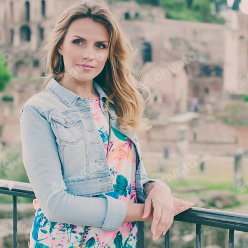 Preview: Pretty female tourist on the ruins of the Roman Forum in Rome, Italy