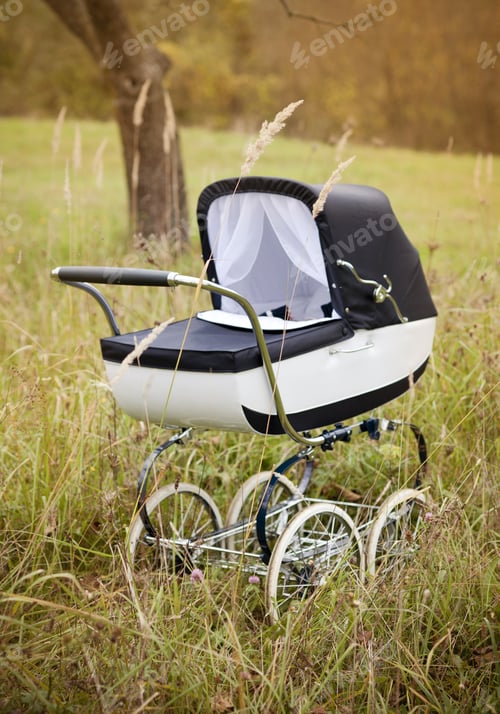 Preview: Vintage pram