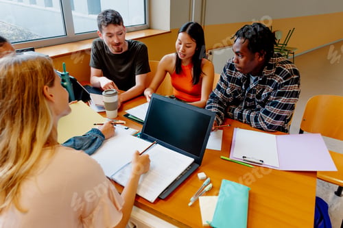 Preview: people studying together at the university