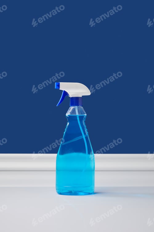 Preview: spray bottle with liquid for spring cleaning