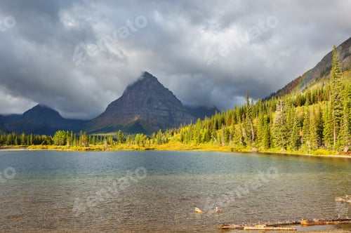 Preview: Lake in Canada
