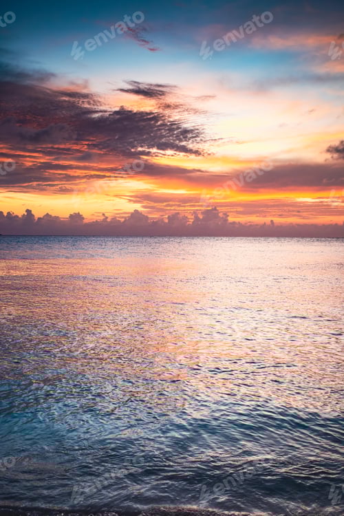 Preview: amazing sunset on the sea tropical beach