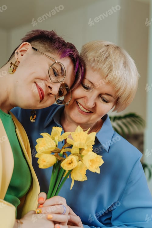 Preview: Moments of Love: Daughter Presents Beautiful Flowers to 55-Year-Old Mom at Home