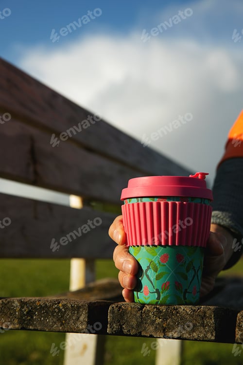 Preview: Sustainable bamboo coffee cup in the park