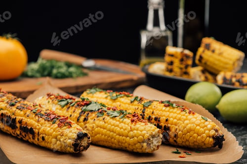 Preview: grilled corn with spices on baking paper