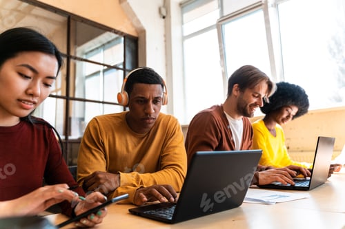 Preview: start up business team in the office