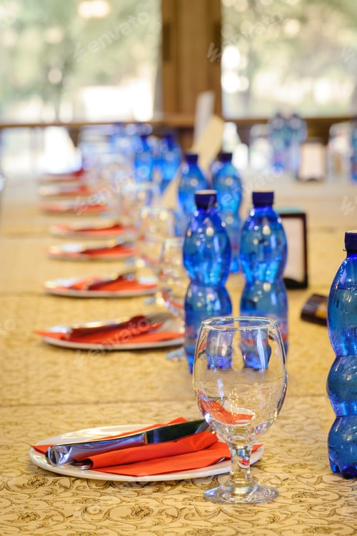 Preview: official banquet table