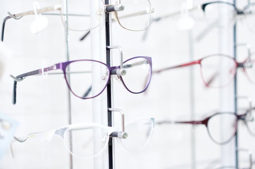 Preview: Fashionable eyeglasses in fashionable frame