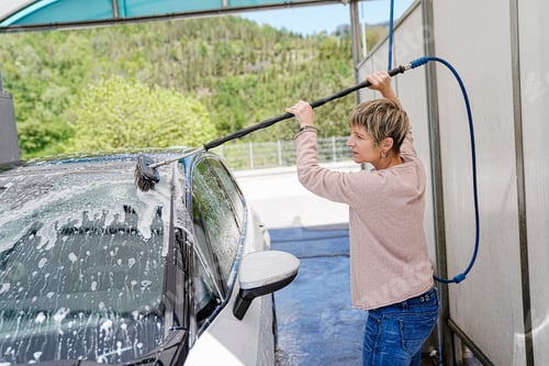 Preview: Conscientious Car Wash with Brush Ensuring Spotless Surface