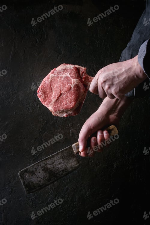 Preview: Raw tomahawk steak