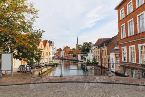 Preview: Scenic city view of Bruges canal with beautiful medieval colored houses, Belgium