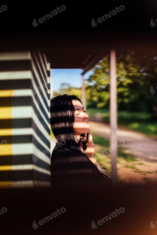 Preview: Portrait woman with urban background