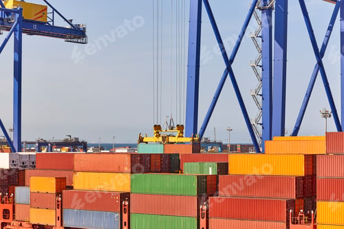 Preview: Cranes and containers. Global market. Cargo shipping. Logistics