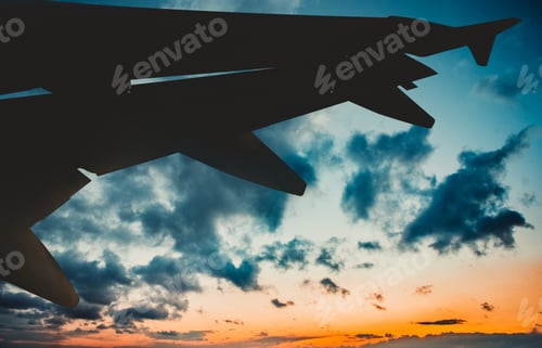 Preview: Wing of an airplane