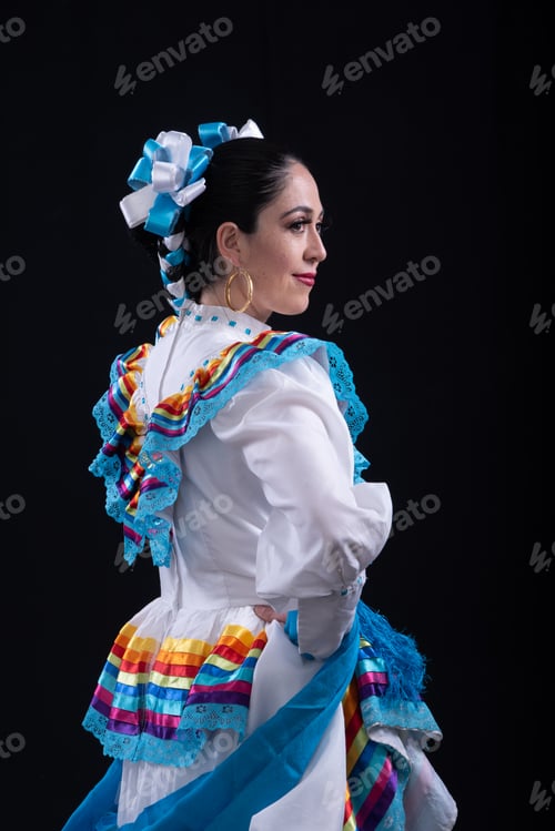 Preview: Latin woman dressed in a dress from Jalisco Mexico,