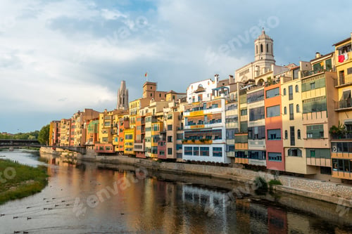 Preview: Girona, panoramic from the famous red bridge Pont de les Peixateries Velles