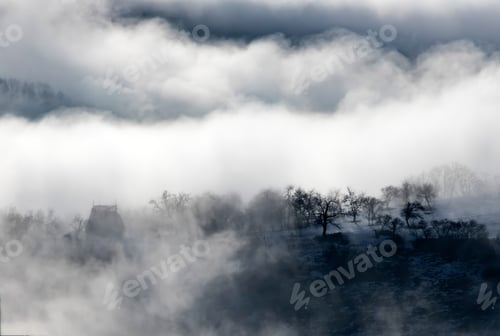 Preview: Misty morning in the mountains in autumn.
