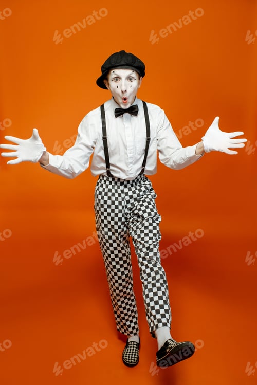 Preview: Pantomime on the orange background