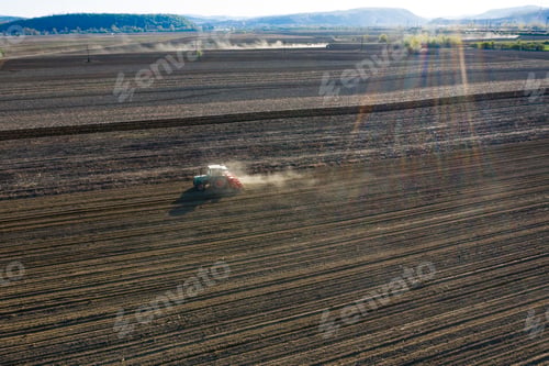 Preview: Stripes of agricultural parcels of different crops.