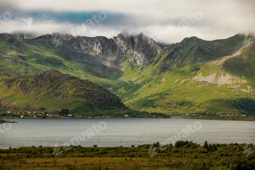 Preview: Norwegian Lofoten Landscape