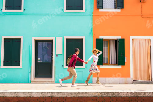 Preview: Couple travelling in Venice, Italy