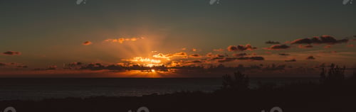 Preview: Dramatic sunset on the sea, panorama