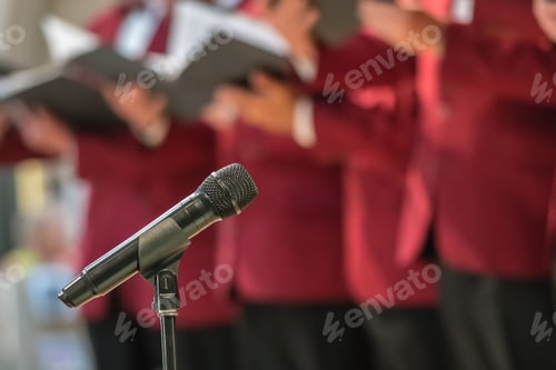 Preview: Microphone and mens choir