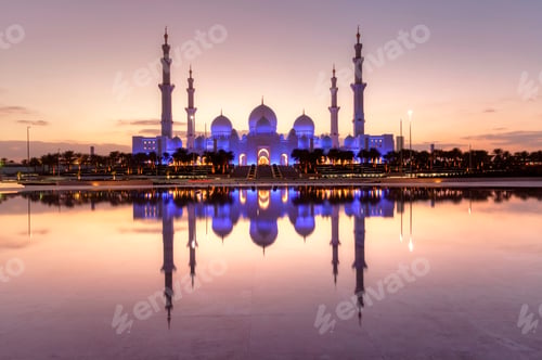 Preview: Sheikh Zayed Grand Mosque in Abu Dhabi, cultural architectural treasure