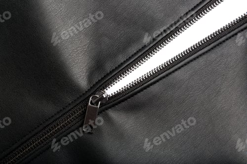 Preview: Zip on leather