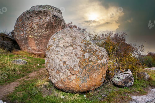 Preview: Huge deposits of stone minerals in a clearing bathed in warm sun