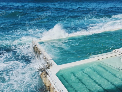 Preview: Ocean pool in Sydney Australia