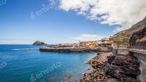 Preview: Landscape view of the town of Garachico with beach and mountain
