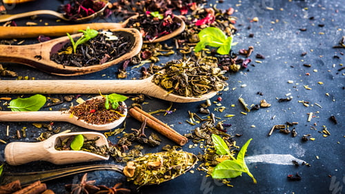 Preview: Tea on black table