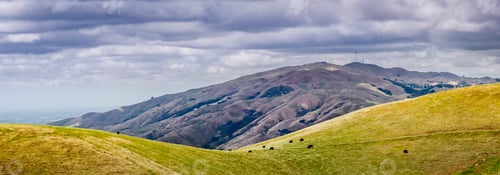Preview: Panoramic view towards Mission Peak in South San Francisco Bay