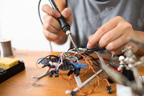 Preview: Process of welding drone