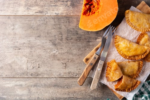 Preview: Pumpkin empanadillas