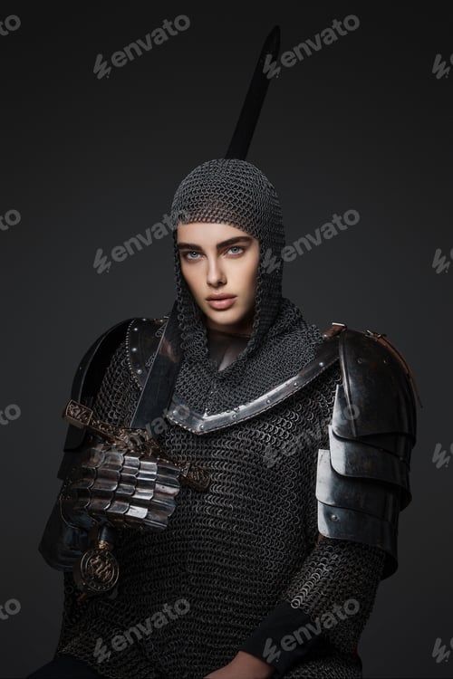 Preview: Stunning portrait of a female knight in medieval armor